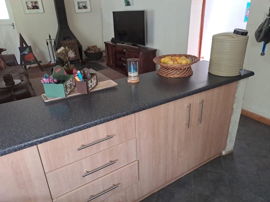9 Bedroom Property for Sale in Lady Grey Eastern Cape